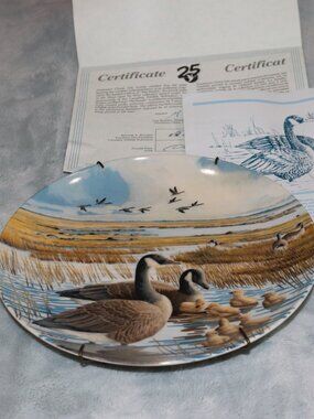 The Bradford Exchange vintage 1987 "The Family" Canada Geese collector's plate.